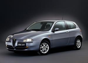 Alfa Romeo 147 3-Door 2000 года